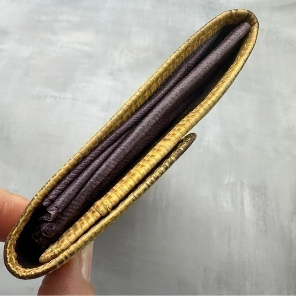 AUTHENTIC Louis Vuitton Sarah Epi leather wallet. Tassel yellow. - Picture 8 of 12